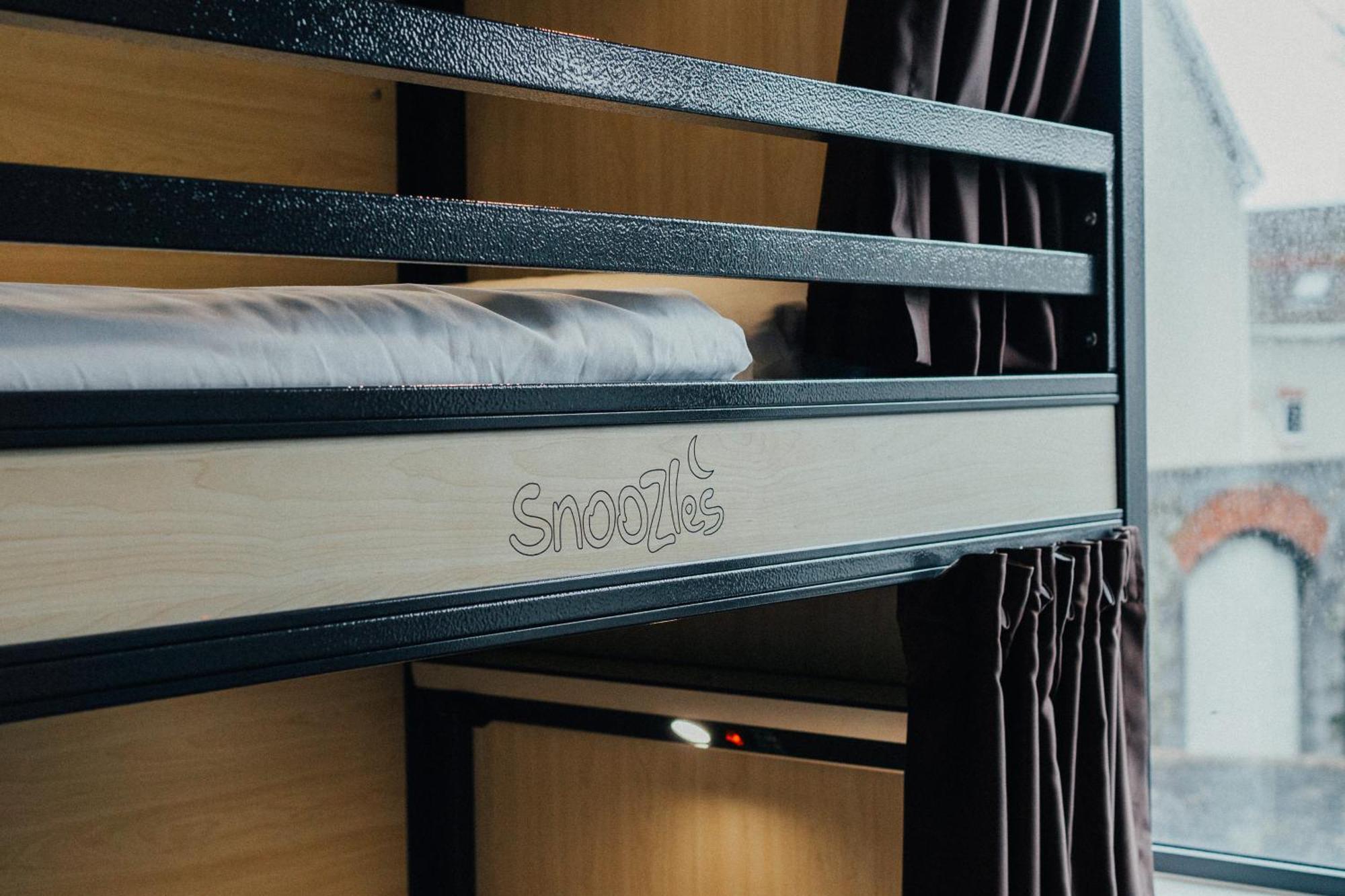 Snoozles Galway City Centre Extérieur photo